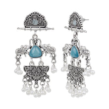 Load image into Gallery viewer, Oxidized Blue Pearl Earrings