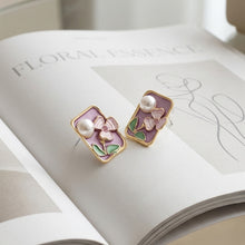 Load image into Gallery viewer, Purple Floral Pearl Earrings