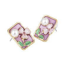 Load image into Gallery viewer, Purple Floral Pearl Earrings
