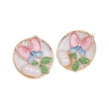 Load image into Gallery viewer, Butterfly Pearl Stud Earrings