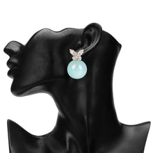 Load image into Gallery viewer, Butterfly Mint Green Pearl Earrings