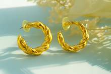 Load image into Gallery viewer, Hoop earrings with twisted design