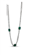 Load image into Gallery viewer, Silver Curb Chain Emerald Stone Necklace