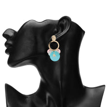 Load image into Gallery viewer, Beachside Starfish Shell Hoop Earrings