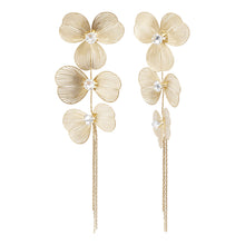 Load image into Gallery viewer, Gold Triple Flower Tassel Earrings