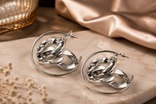 Load image into Gallery viewer, Silver Spiral Curb Chain Hoop Earrings