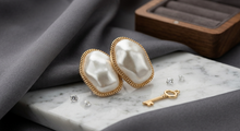 Load image into Gallery viewer, Baroque Pearl Gold Chain Border Earrings