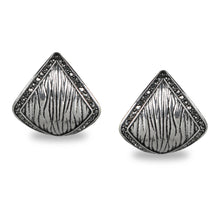 Load image into Gallery viewer, TRIANGULAR SILVER OXIDISED STUDS
