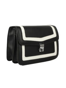 A SMART CAUSAL BLACK SLING BAG