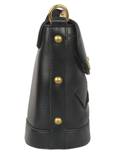 ELEGANT BLACK SLING BAG FOR YOUR DAILY OUTING