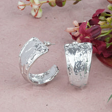Load image into Gallery viewer, Silver Platted Earrings | Ballies | Foil | Round