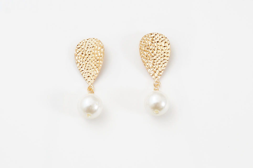 Matte Gold with Pear Drop Earrings