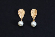 Load image into Gallery viewer, Matte Gold with Pear Drop Earrings