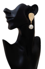 Load image into Gallery viewer, Matte Gold with Pear Drop Earrings