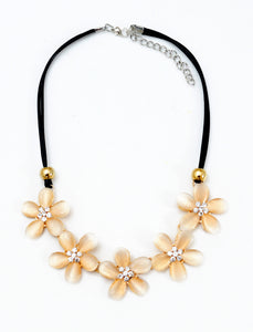 Dream Pastel Flower Necklace