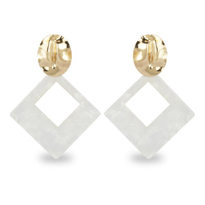 WHITE  SHELL FINISH SQUARE EARRING