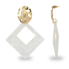 Load image into Gallery viewer, WHITE  SHELL FINISH SQUARE EARRING