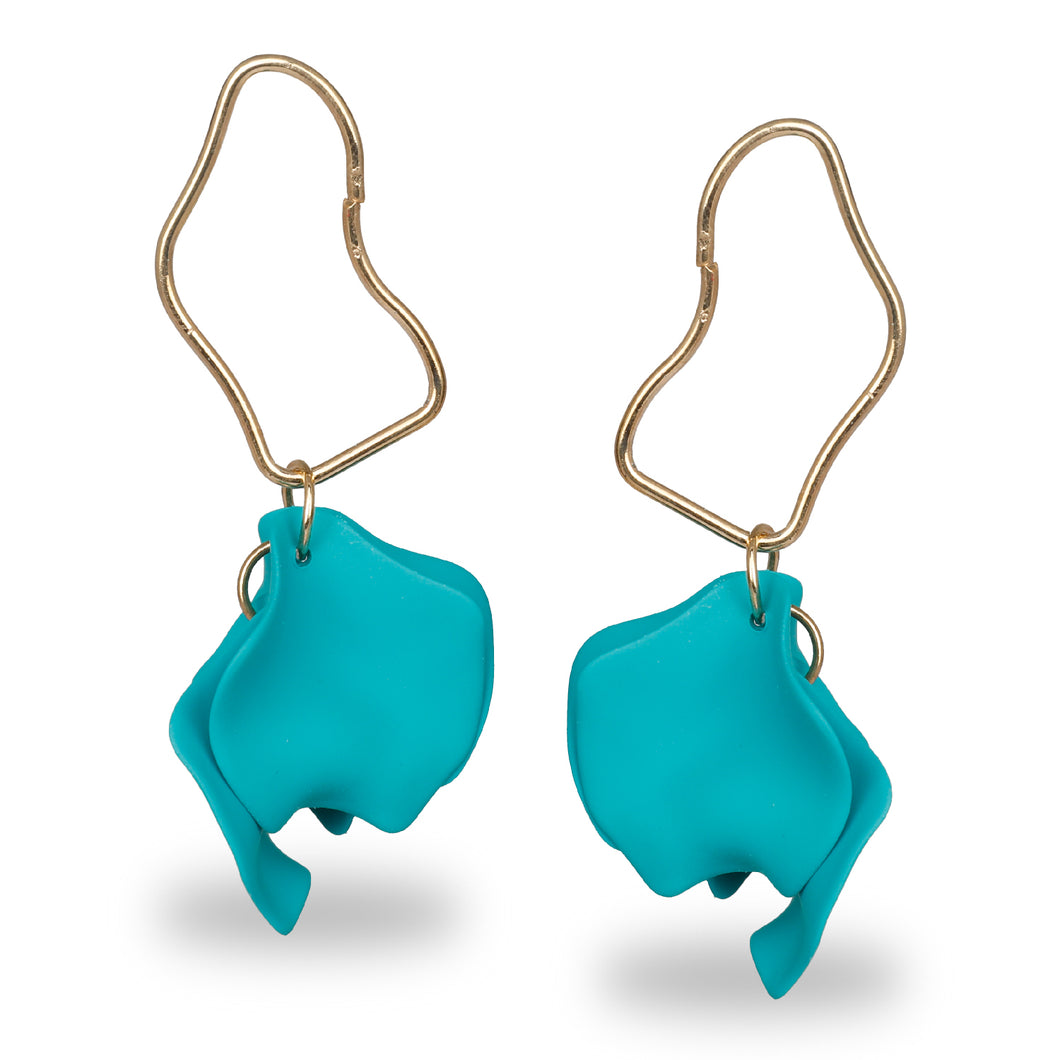 TURQUOISE PETAL SHAPED DANGLING EARRINGS